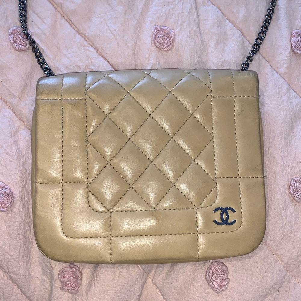 Authentic Vintage Chanel Crossbody Purse